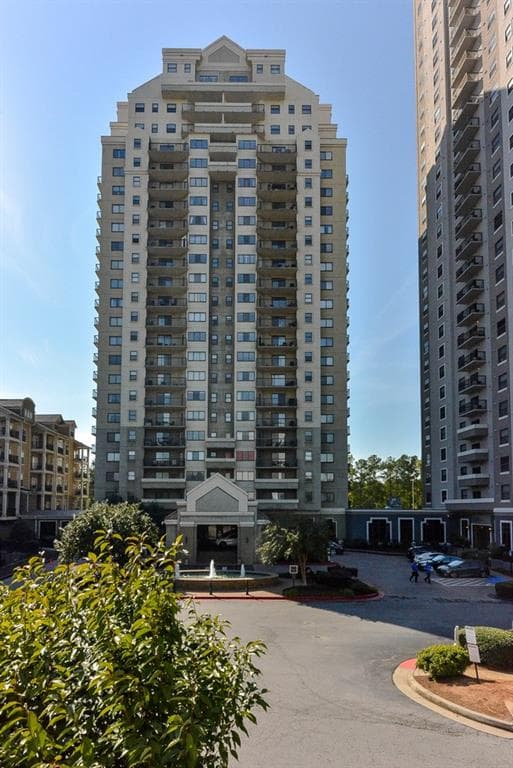 2 bedroom, 975 sq ft condominium sold at 795 Hammond Drive 1201, Atlanta, GA 30328