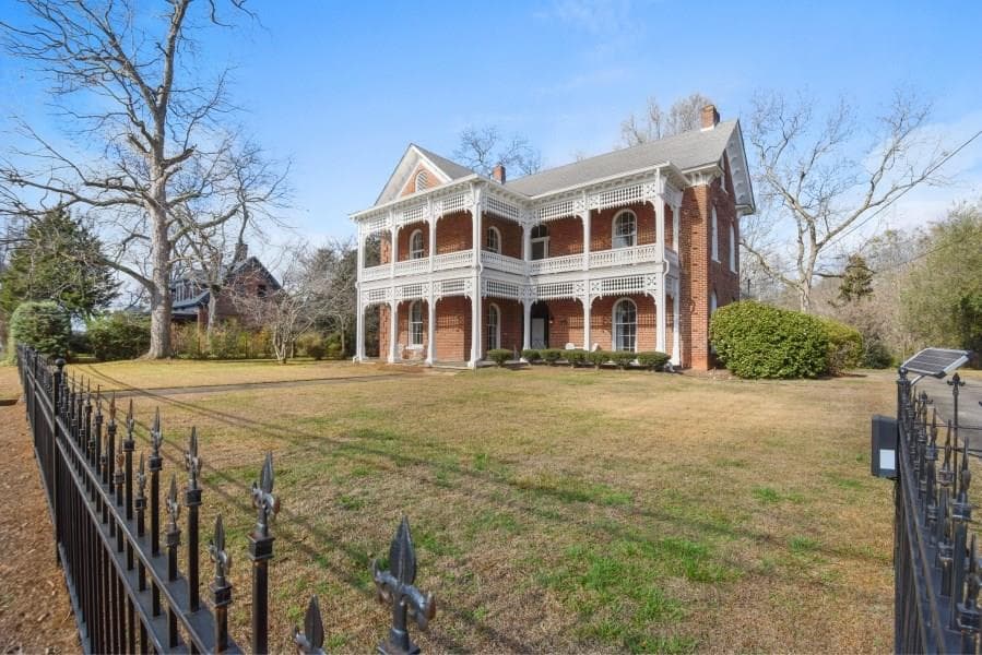 152 NW Broad Street, Fairburn, GA 30213 — most recent listing photo