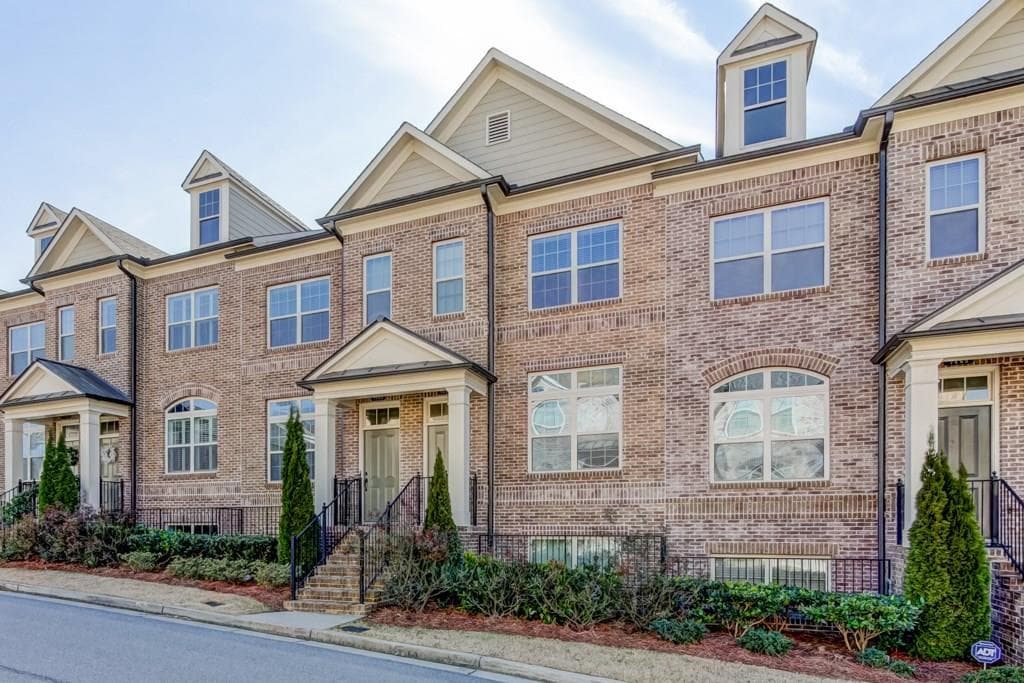7475 Highland Bluff, Sandy Springs, GA 30328 — most recent listing photo