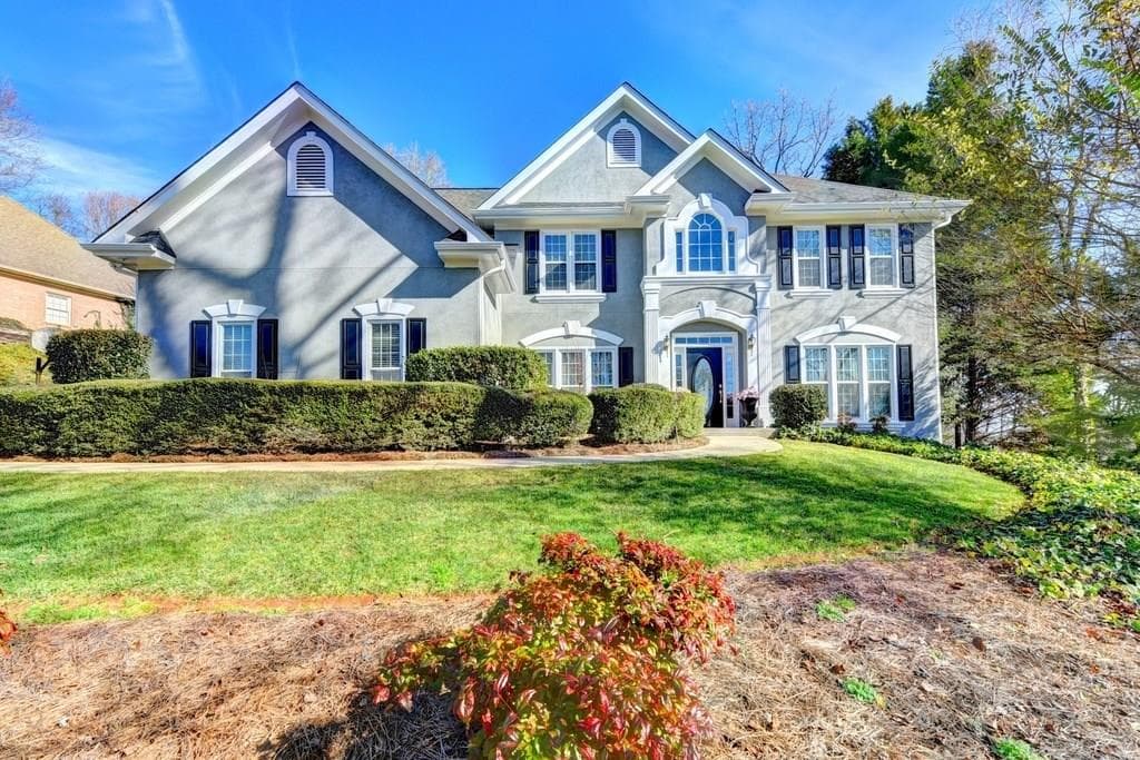 4 bedroom, 3,000 sq ft single family residence sold at 3450 SUMMIT Trail, Cumming, GA 30041