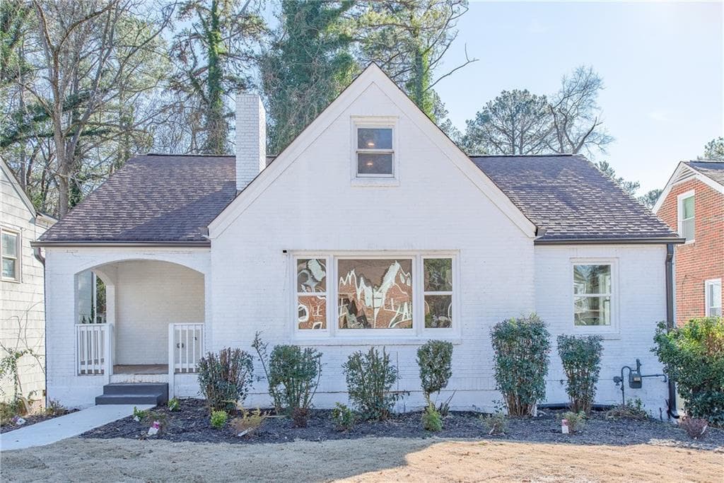 3 bedroom, 1,879 sq ft single family residence sold at 1684 Westhaven Drive, Atlanta, GA 30311