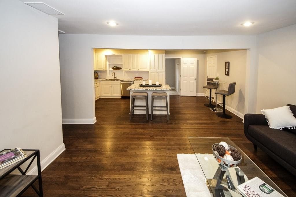 4 bedroom, 1,853 sq ft single family residence sold at 2805 Mitchell Drive, Decatur, GA 30032