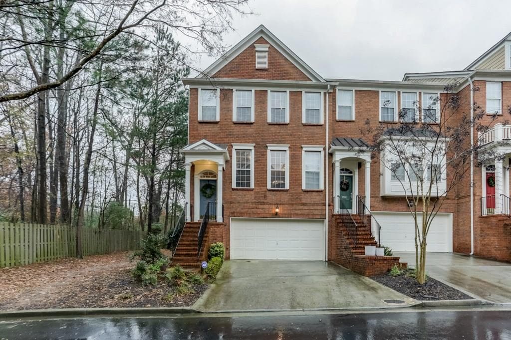 3 bedroom, 2,208 sq ft townhouse sold at 4942 Payson Way 23, Atlanta, GA 30339