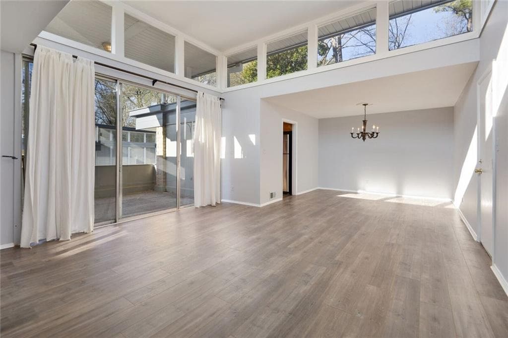 2 bedroom, 1,166 sq ft condominium sold at 4300 Chastain Walk 37, Atlanta, GA 30342