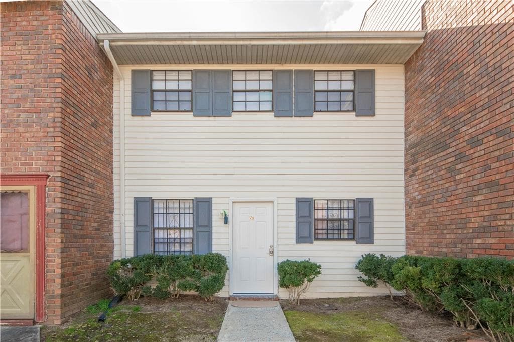 2 bedroom condominium sold at 6354 Shannon Parkway, Union City, GA 30291
