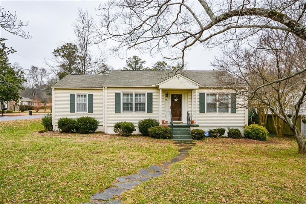 450 Cascade Drive, Marietta, GA 30064 — most recent listing photo