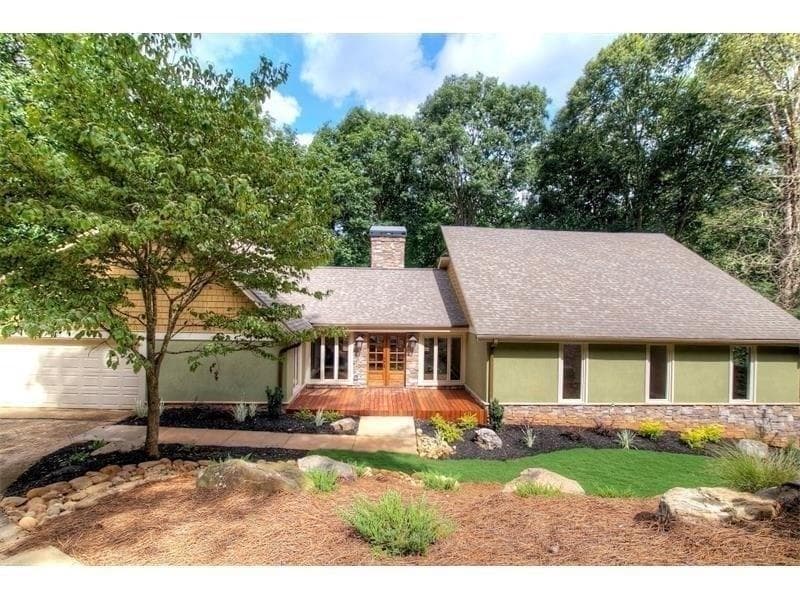 747 Stoneview Court, Marietta, GA 30068 — most recent listing photo