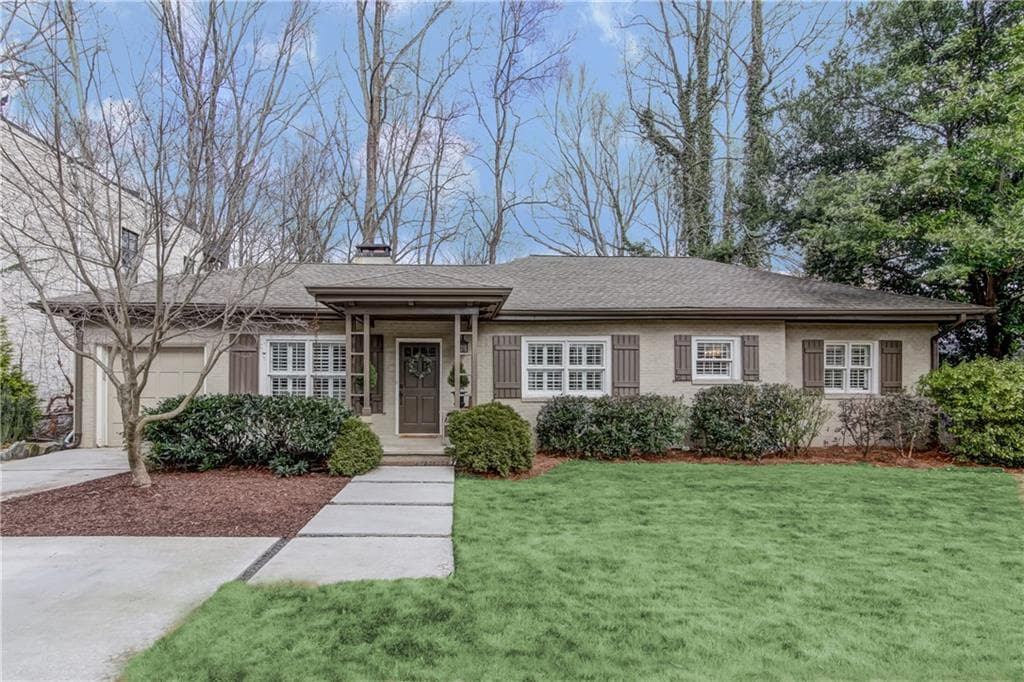 3 bedroom single family residence sold at 563 Overbrook Drive, Atlanta, GA 30318