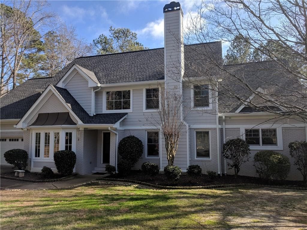 5 bedroom, 4,437 sq ft single family residence sold at 4372 Moss Ridge Court, Roswell, GA 30075
