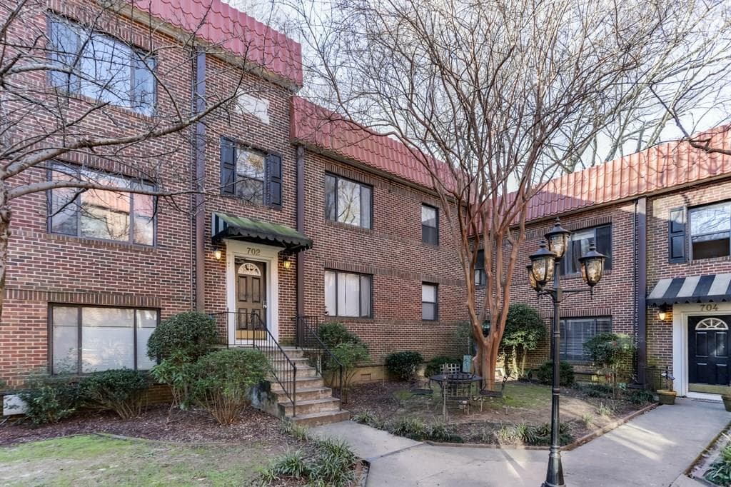 2 bedroom, 667 sq ft condominium sold at 702 ARGONNE Avenue 4, Atlanta, GA 30308