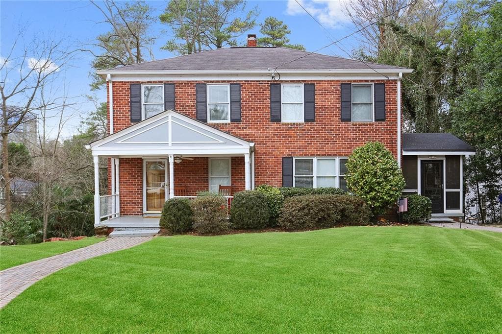 4 bedroom, 2,016 sq ft single family residence sold at 2176 Edison Avenue, Atlanta, GA 30305