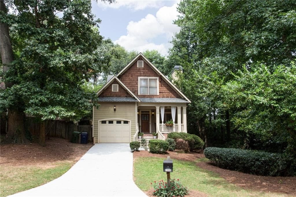3 bedroom, 2,020 sq ft single family residence sold at 1590 McPherson Avenue, Atlanta, GA 30316