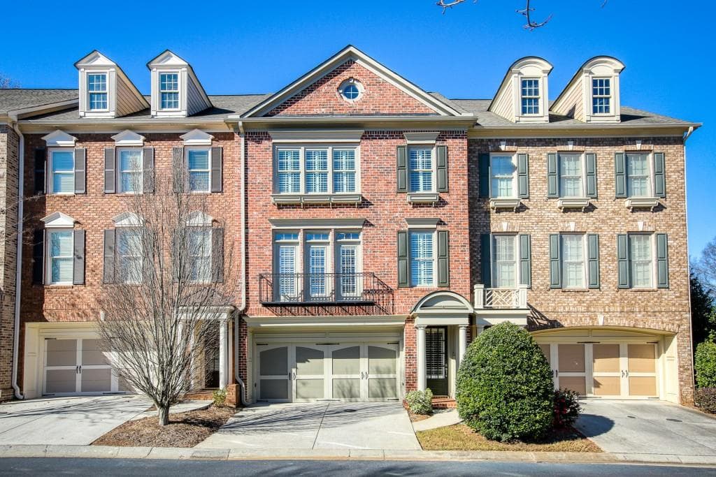 4 bedroom, 2,900 sq ft townhouse sold at 11223 Calypso Drive, Alpharetta, GA 30009