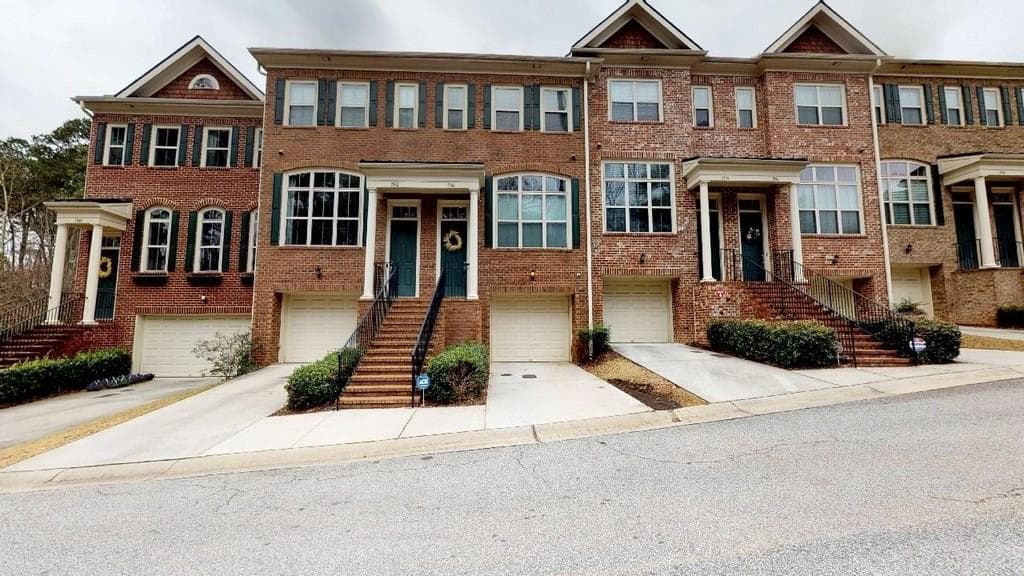 3 bedroom, 2,016 sq ft townhouse sold at 1560 Mosaic Way, Smyrna, GA 30080