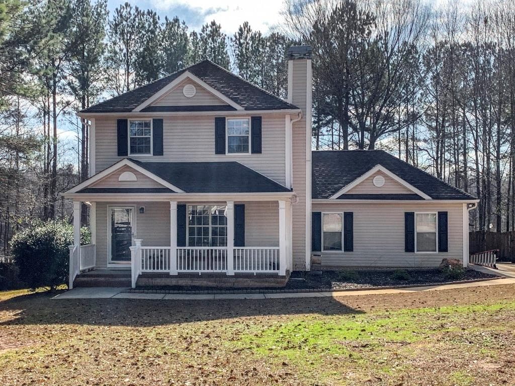 3 bedroom, 1,564 sq ft single family residence sold at 394 Asbury Court, Senoia, GA 30276