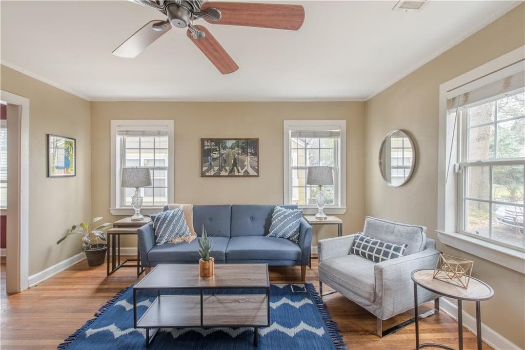 2 bedroom, 1,077 sq ft single family residence sold at 390 E Side Avenue, Atlanta, GA 30316
