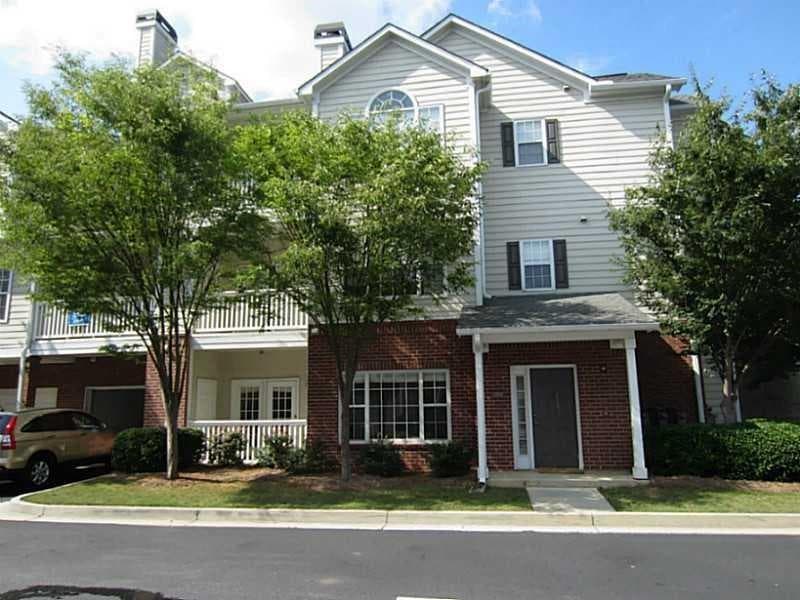 2 bedroom, 1,194 sq ft condominium sold at 8001 Woodland Lane, Alpharetta, GA 30009