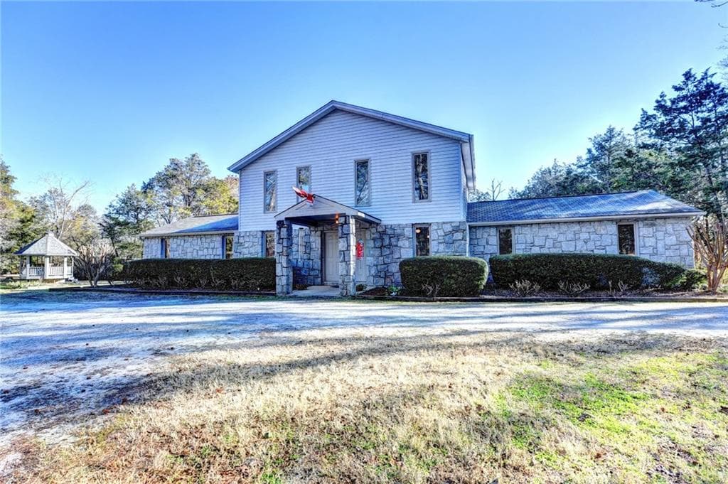 6275 S SHARON CHURCH Road, Loganville, GA 30052 — most recent listing photo