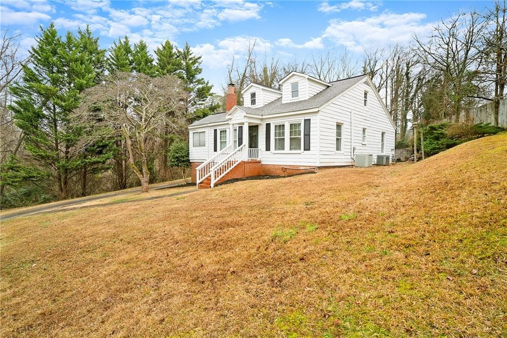4 bedroom, 1,827 sq ft single family residence sold at 290 Muriel Street, Canton, GA 30114