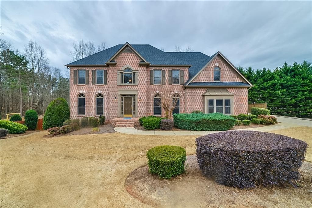 4 bedroom, 3,801 sq ft single family residence sold at 407 Rhodes House Drive, Suwanee, GA 30024