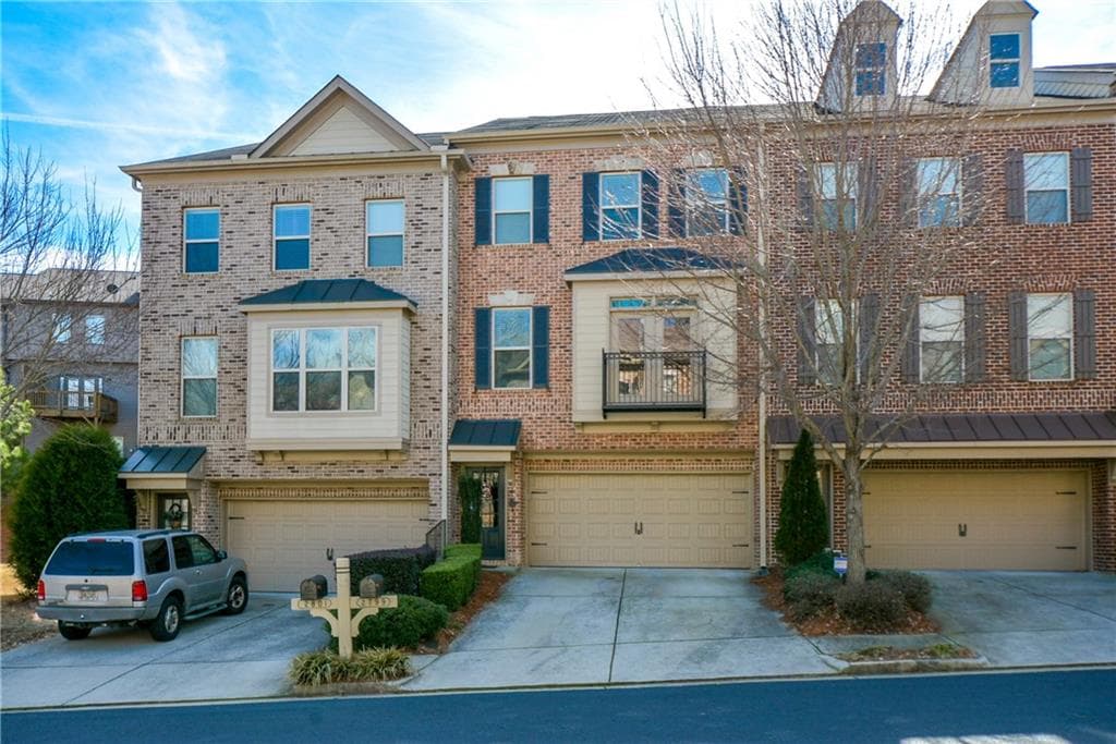 3 bedroom, 2,277 sq ft townhouse sold at 2799 Laurel Valley Trail, Buford, GA 30519
