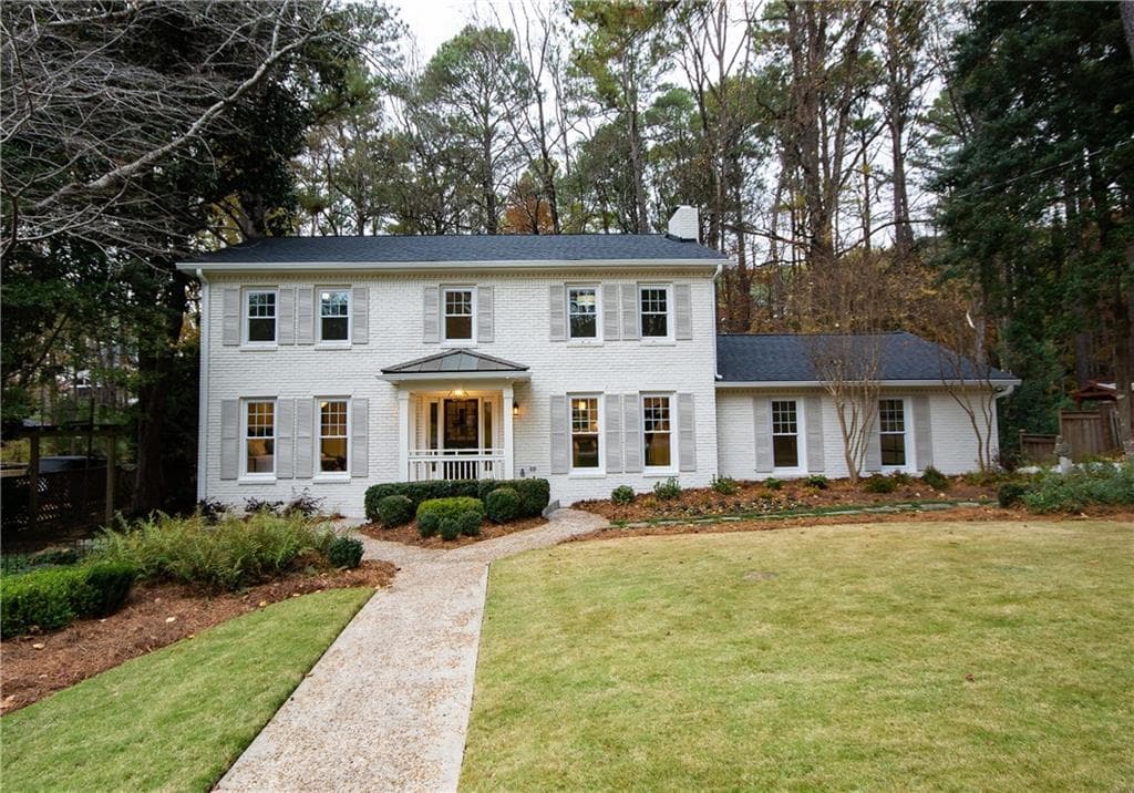 6 bedroom, 3,114 sq ft single family residence sold at 2848 Woodland Park Drive, Atlanta, GA 30345