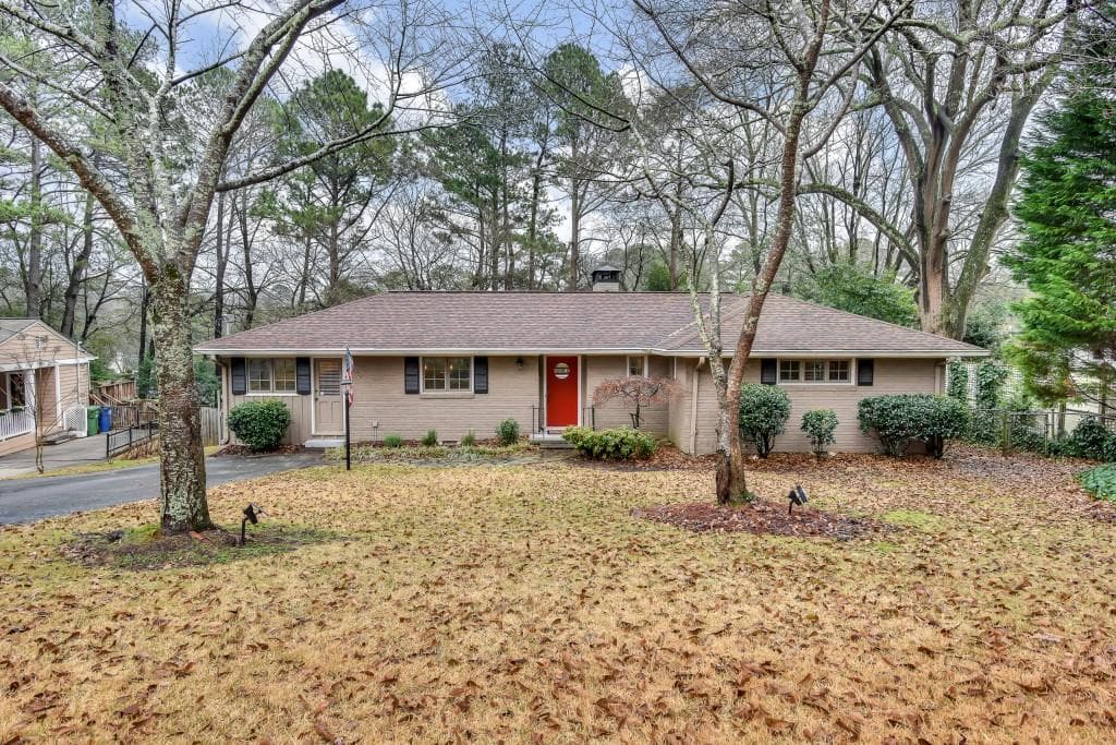 3 bedroom, 1,596 sq ft single family residence sold at 2493 Parkdale Place, Atlanta, GA 30305