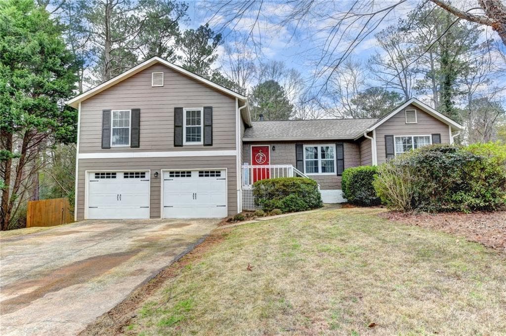 3 bedroom, 1,484 sq ft single family residence sold at 570 Tyson Knolls, Roswell, GA 30076