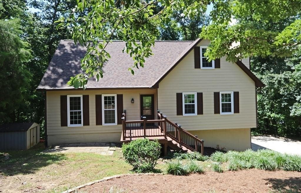 5 bedroom, 2,190 sq ft single family residence sold at 3565 Garrards Crossing, Roswell, GA 30075