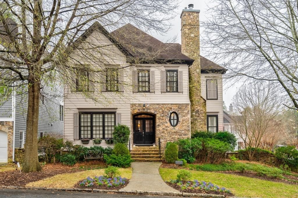 1527 Markan Drive, Atlanta, GA 30306 — most recent listing photo