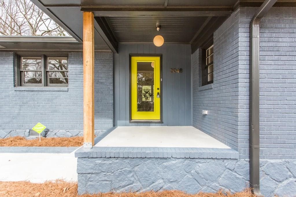 2048 Garden Circle, Decatur, GA 30032 — most recent listing photo