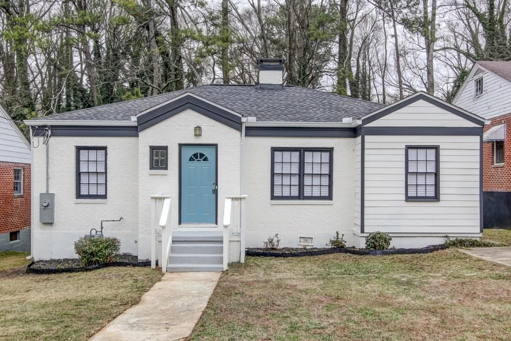 3 bedroom, 1,189 sq ft single family residence sold at 1739 Emerald Avenue, Atlanta, GA 30310