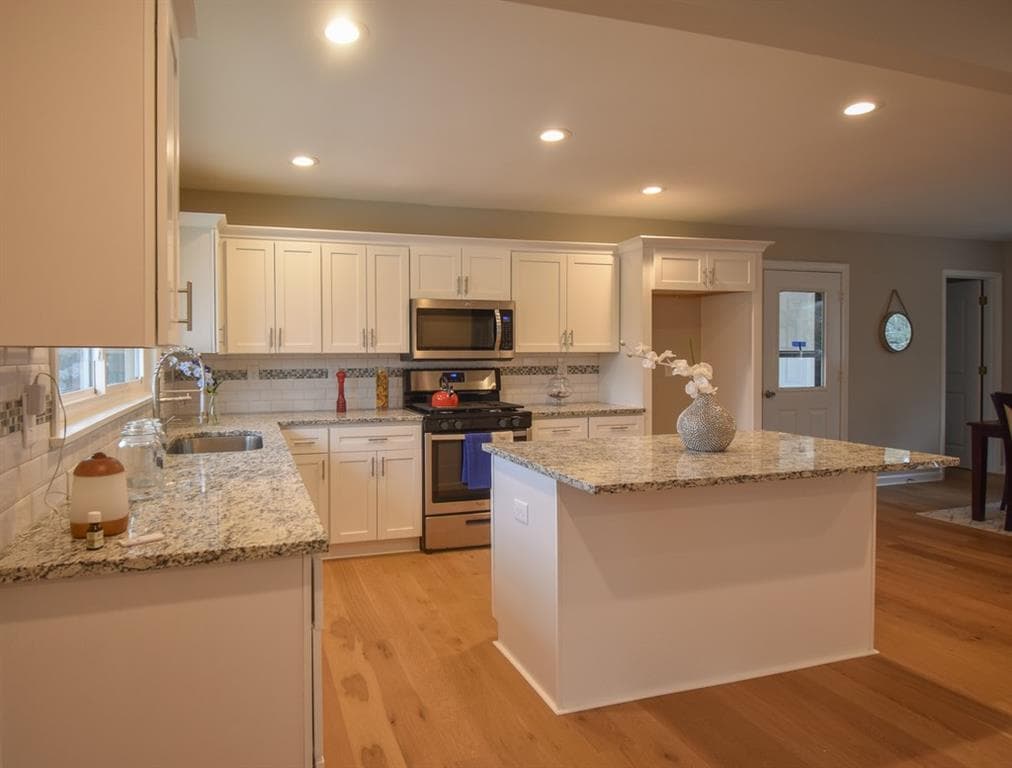 706 Debra Drive, Marietta, GA 30066 — most recent listing photo