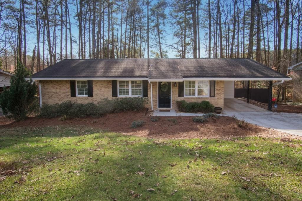 3 bedroom, 1,272 sq ft single family residence sold at 2837 Chicopee Drive, Doraville, GA 30360