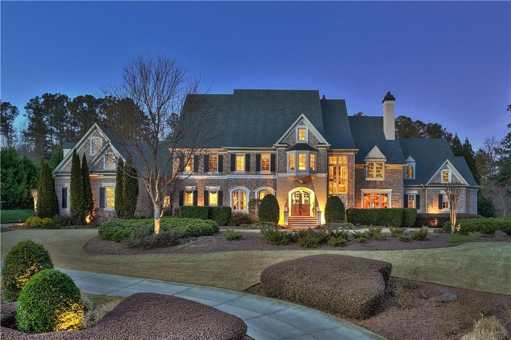 570 Stonemoor Circle, Roswell, GA 30075 — most recent listing photo