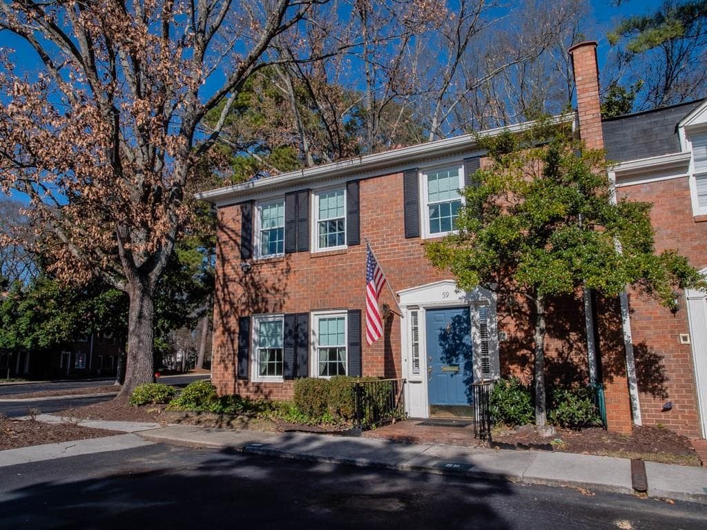 2 bedroom, 2,265 sq ft condominium sold at 4620 Wieuca Road 59, Atlanta, GA 30342