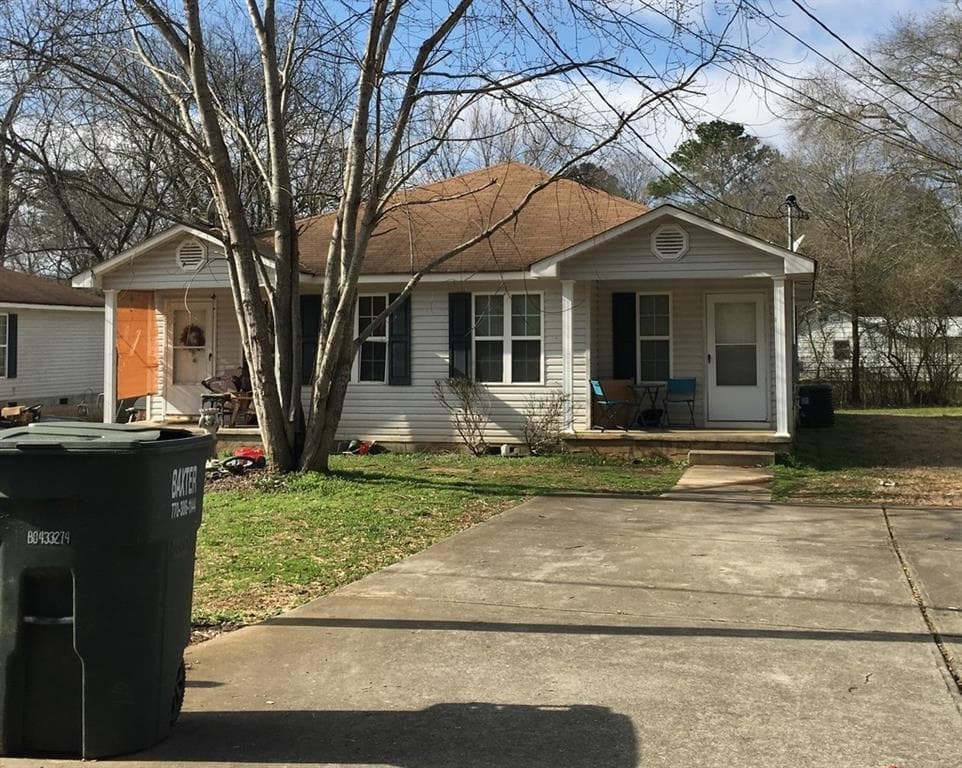 duplex sold at 552 Irwin Street, Cedartown, GA 30125