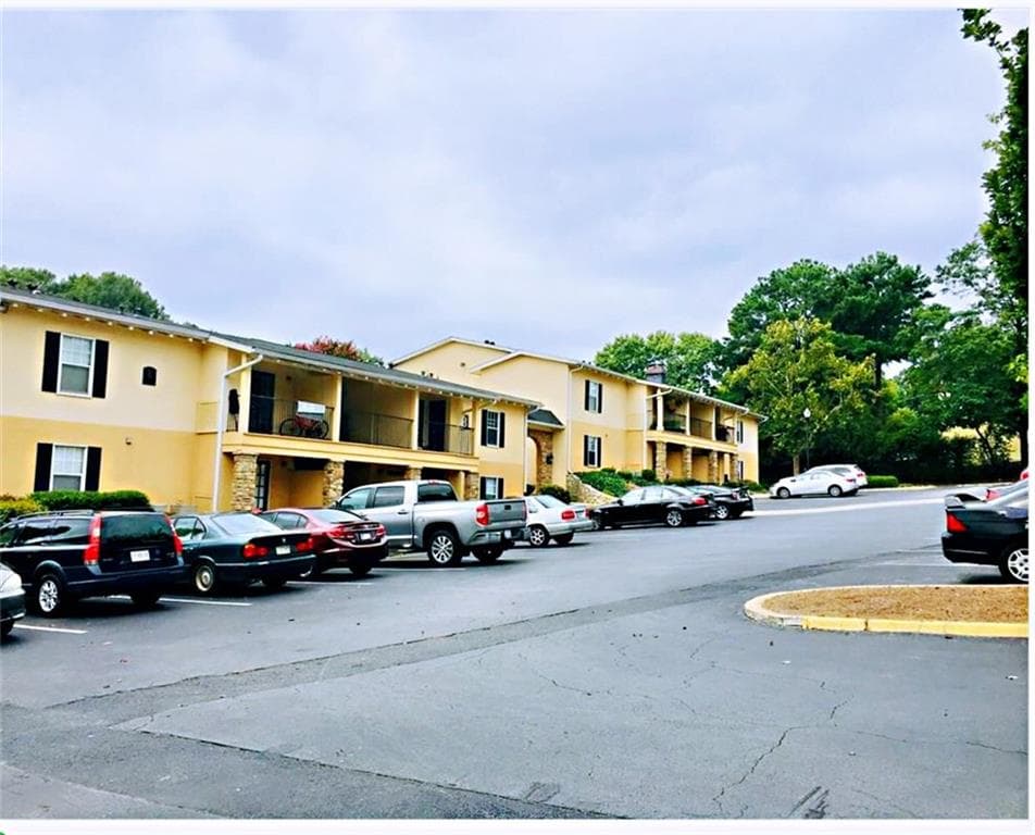 2 bedroom, 1,073 sq ft condominium sold at 1150 Collier Road A1, Atlanta, GA 30318