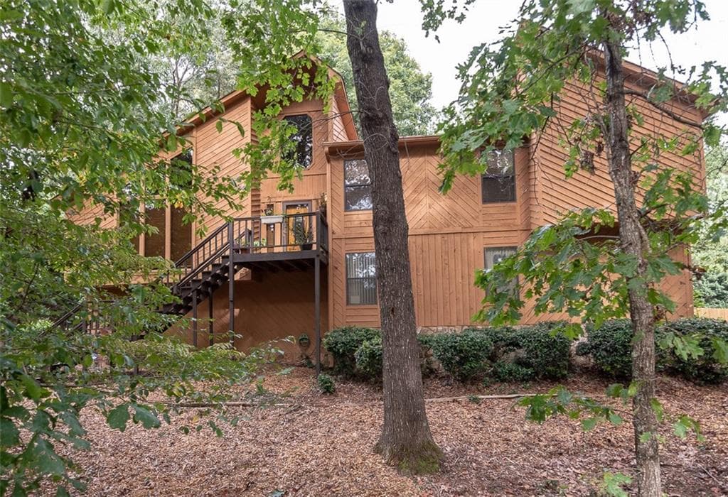 4 bedroom single family residence sold at 3505 Scotts Mill Run, Peachtree Corners, GA 30096