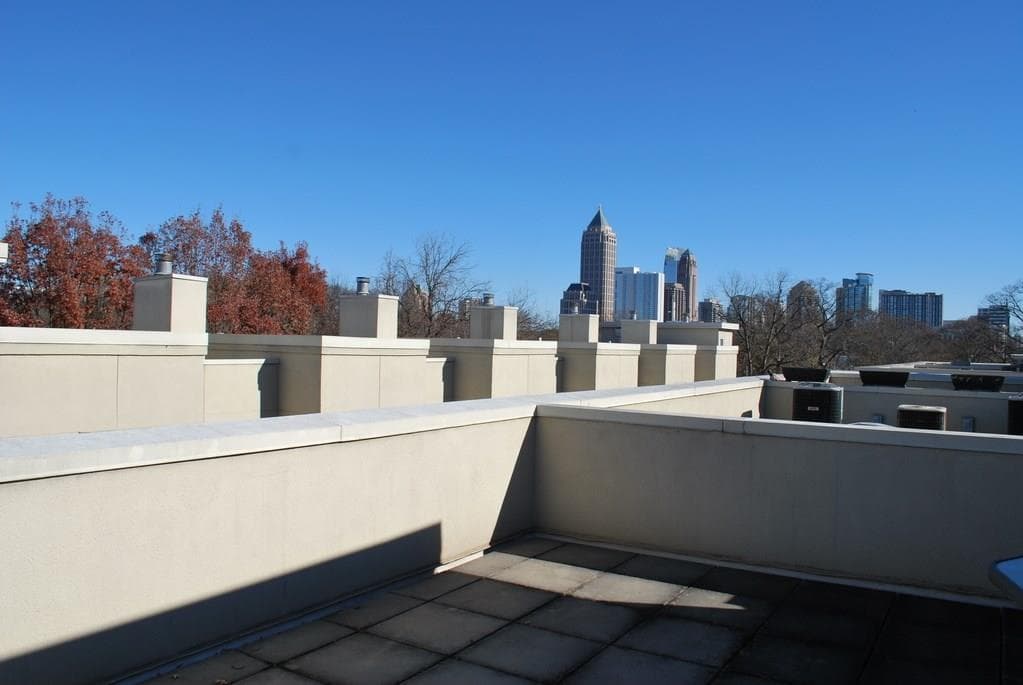 2 bedroom, 2,012 sq ft condominium sold at 401 10th Street 201, Atlanta, GA 30318
