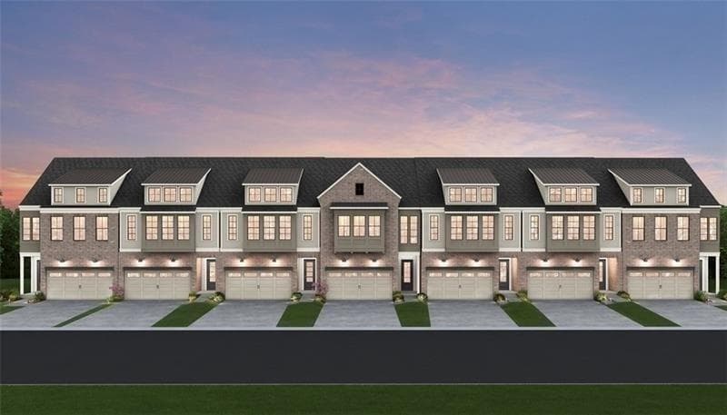 2072 Wheaton Way, Sandy Springs, GA 30328 — most recent listing photo