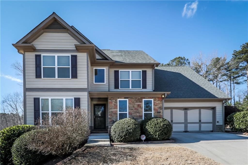 3 bedroom, 2,331 sq ft single family residence sold at 6121 Long Shore Drive, Douglasville, GA 30135