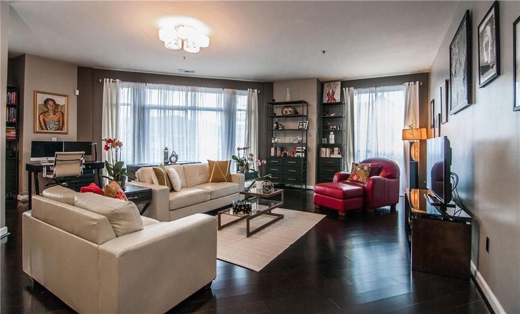 2 bedroom, 1,482 sq ft condominium sold at 711 Cosmopolitan Drive 245, Atlanta, GA 30324