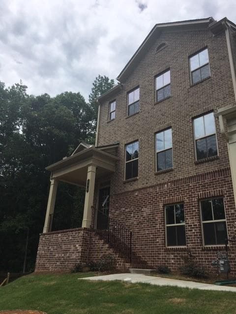 4 bedroom, 2,087 sq ft townhouse sold at 600 Northaven Avenue 16, Suwanee, GA 30024
