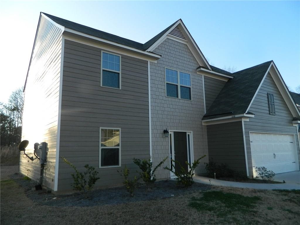 5 bedroom, 2,650 sq ft single family residence sold at 17 Bartlett Drive, Cartersville, GA 30120