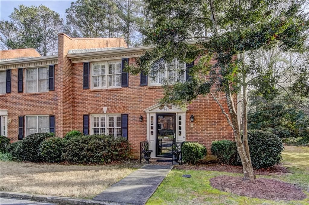 3 bedroom, 2,328 sq ft condominium sold at 4101 Dunwoody Club Drive 30, Atlanta, GA 30350