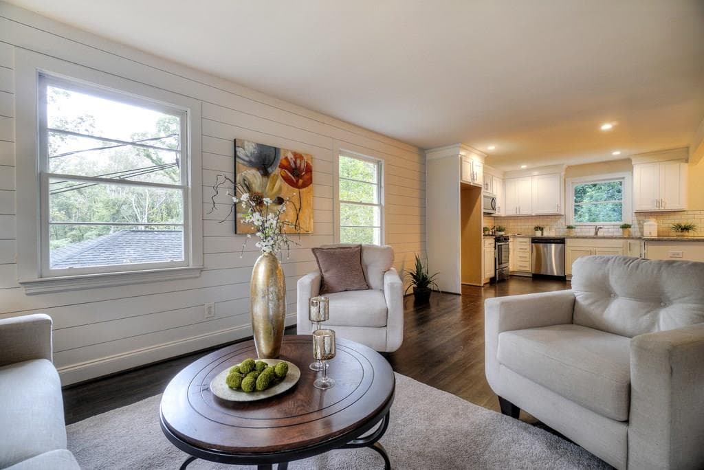 3 bedroom, 1,232 sq ft single family residence sold at 2818 Rollingwood Lane, Atlanta, GA 30316