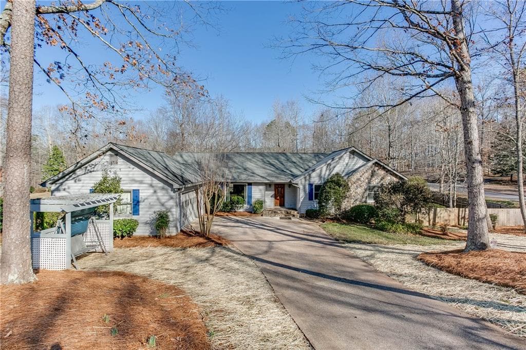 1910 Commonwealth Court, Cumming, GA 30041 — most recent listing photo