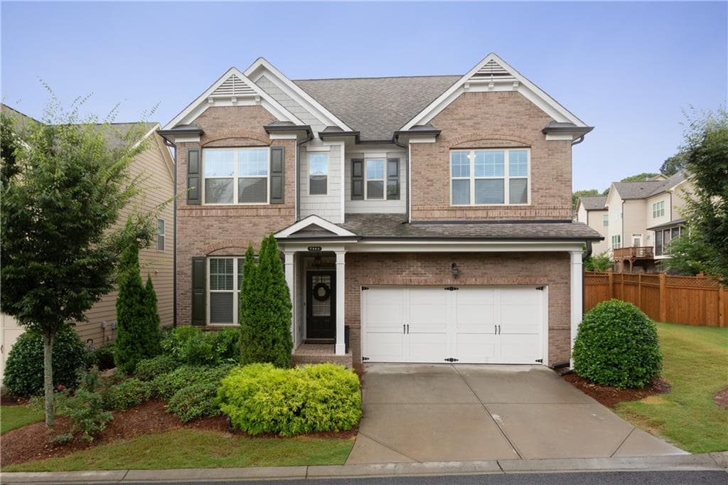 4 bedroom, 2,788 sq ft single family residence sold at 7800 Highland Bluff, Atlanta, GA 30328