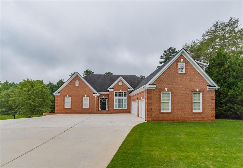 4 bedroom single family residence sold at 150 Tabor Forest Drive, Oxford, GA 30054
